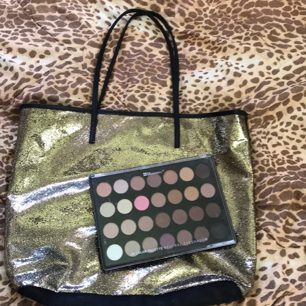 Macy tote bag with bh cosmetics palette